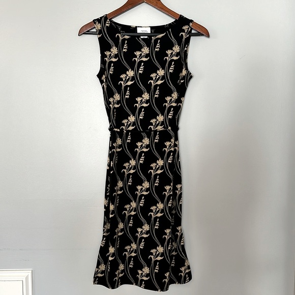 LOFT Dresses & Skirts - LOFT Sleeveless Dress. Black and Tan, Women’s XS